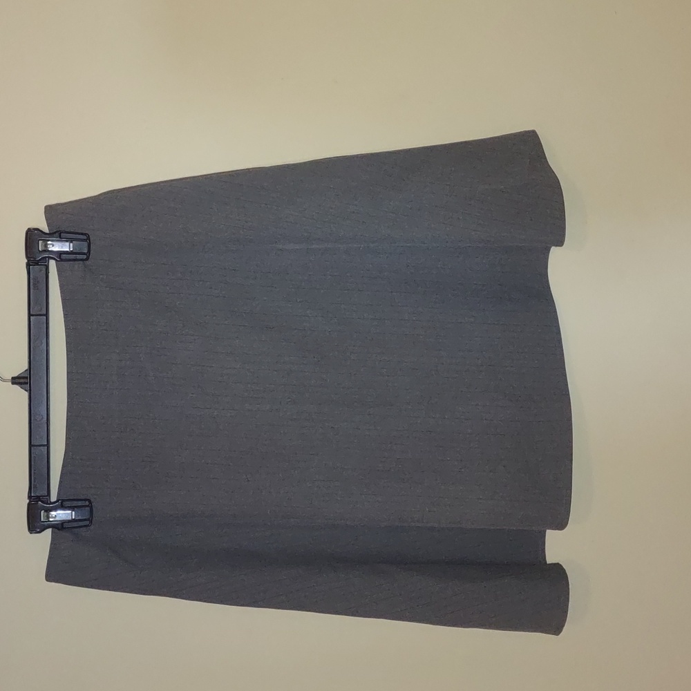 Cute gray skirt